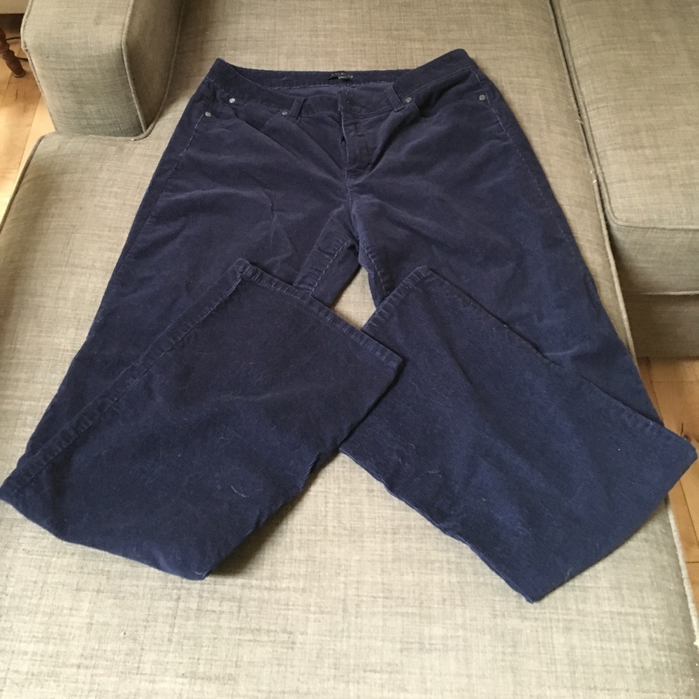 🌸Talbots's Navy Blue Curvy Corduroy Pants🌺
